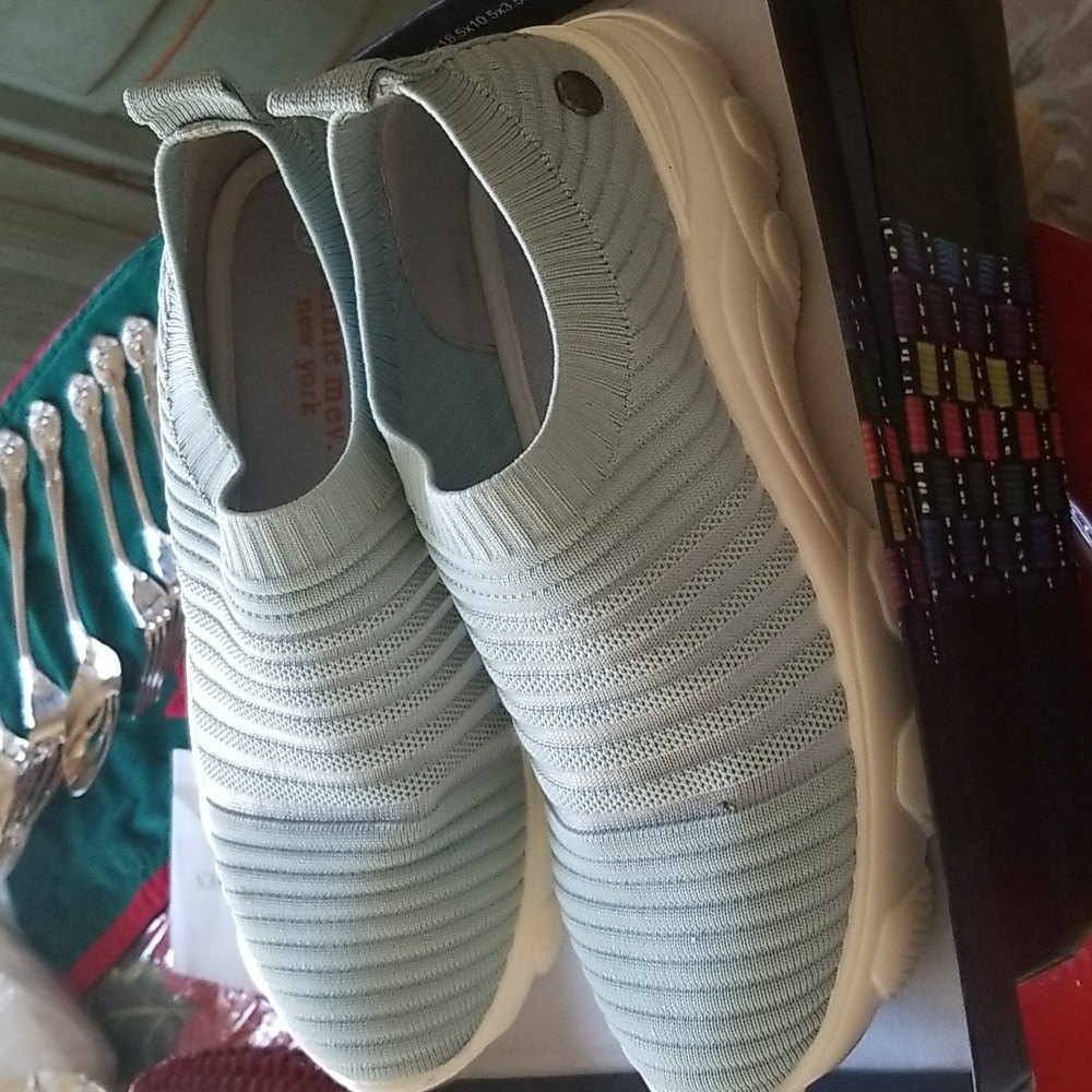BERNIE Mev mesh shoes.